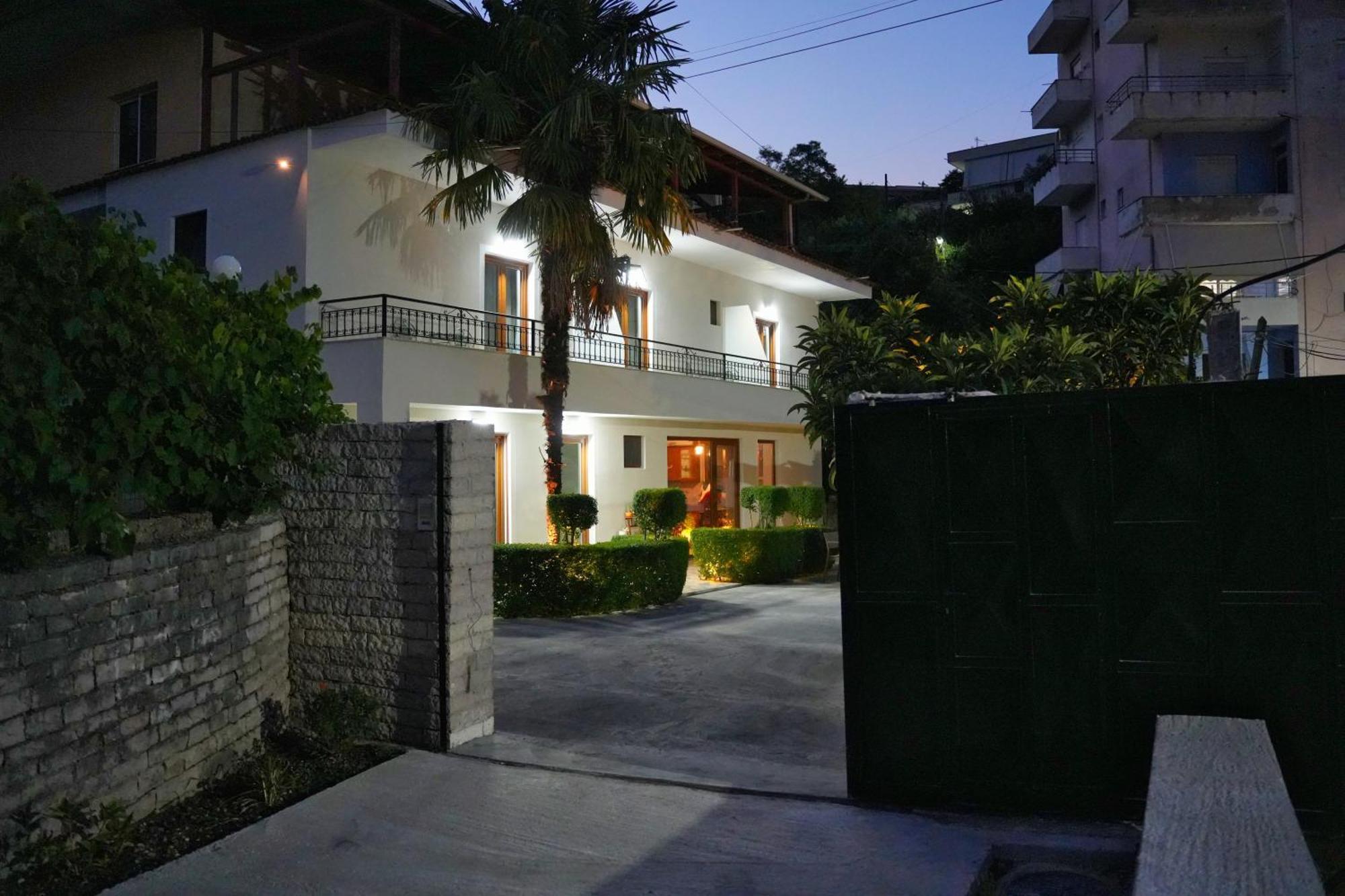 Villa Qeli Gjirokastër Eksteriør bilde